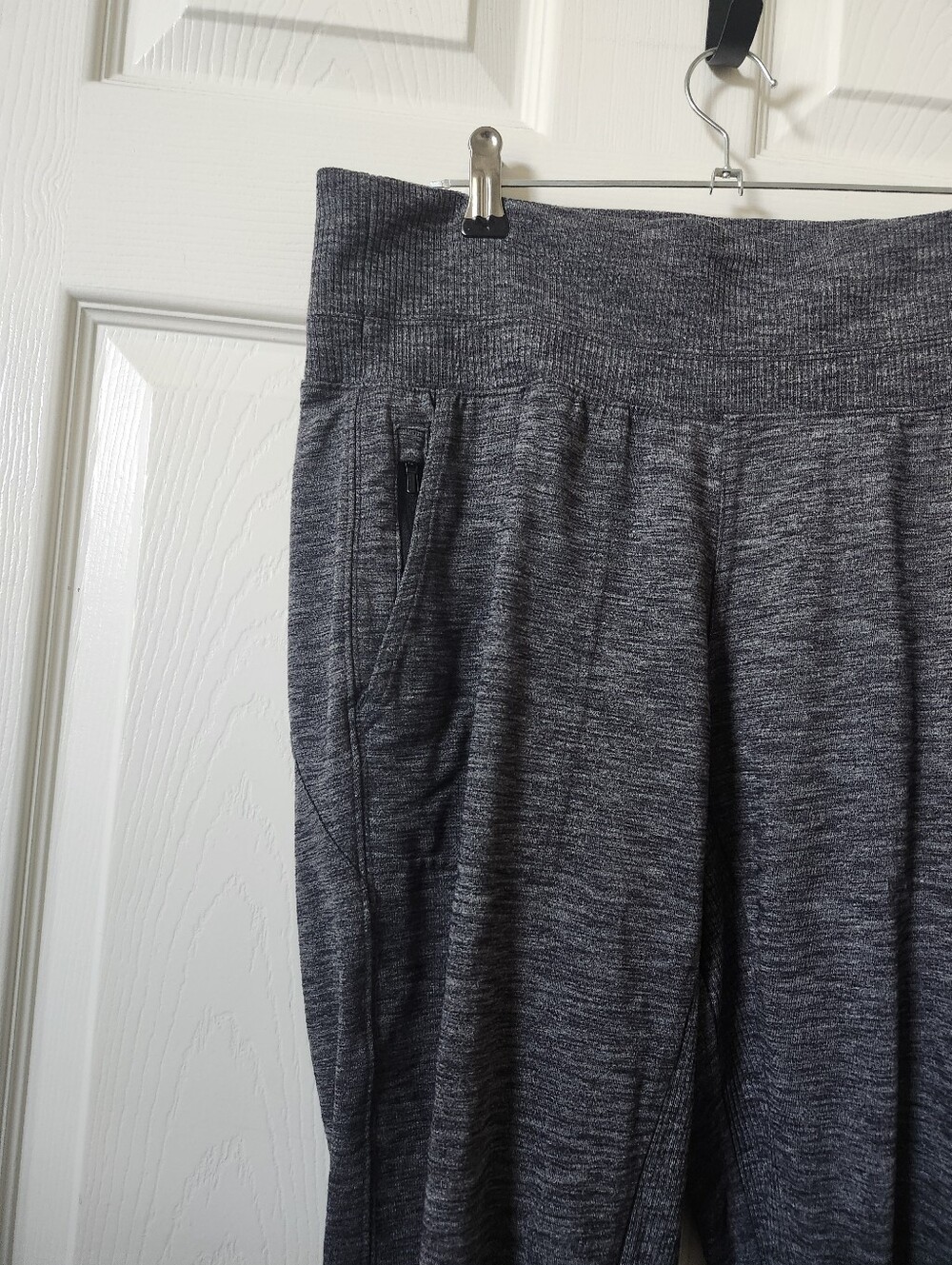 Athleta The Venice Jogger - Dark Heather Gray Jogger Track Pants SP - Picture 5 of 12
